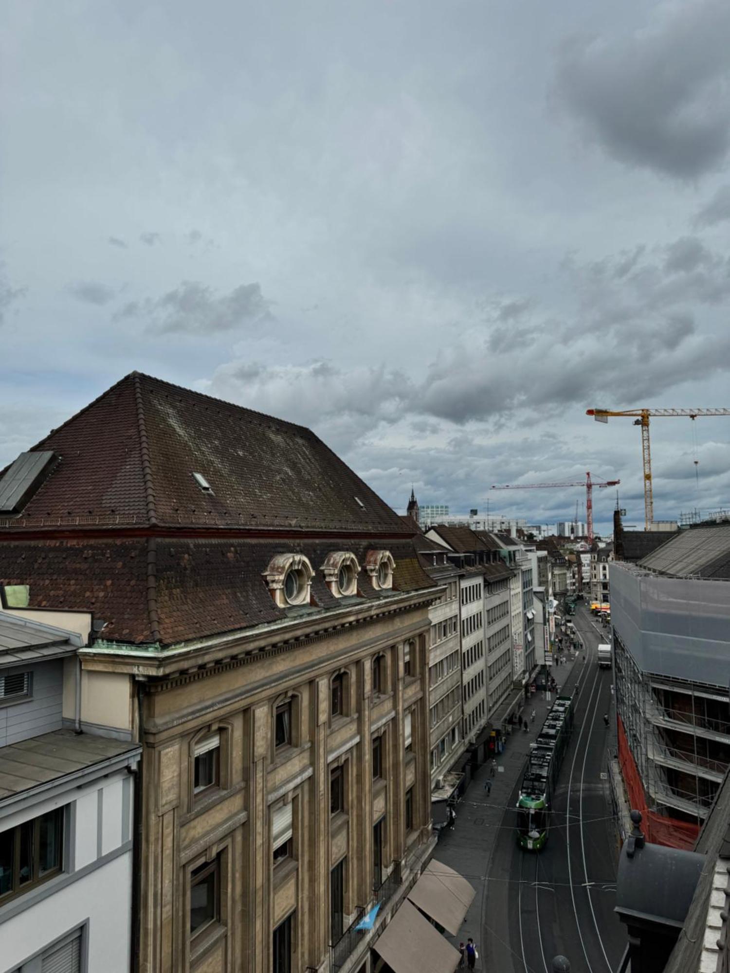 Exclusive Rooftop Duplex Penthouse - 200sqm - 280 Panoramic Views - Downtown * Basel